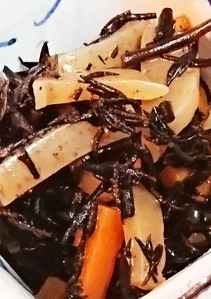 ひじきの三色煮込み-レシピのメイン写真