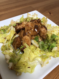 春キャベツと胸肉のオイマヨ炒め-レシピのメイン写真