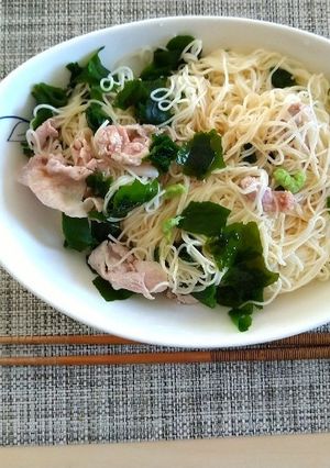 超簡単！豚肉とわかめの冷たいそうめん♪-レシピのメイン写真