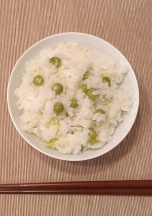 春に美味しい！グリンピースごはん-レシピのメイン写真