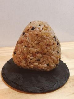 おかかマヨの玄米おにぎり♡-レシピのメイン写真