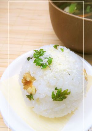 木の芽＊胡桃＊粉チーズのおむすび-レシピのメイン写真