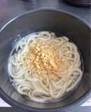 胃と財布に優しい漢のふわふわ天かすうどん