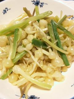 野草を食べる☆ノビルの素揚げ-レシピのメイン写真