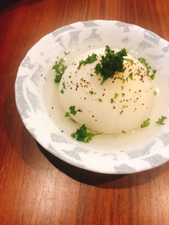 切って煮るだけ★簡単★新玉丸ごとスープ-レシピのメイン写真