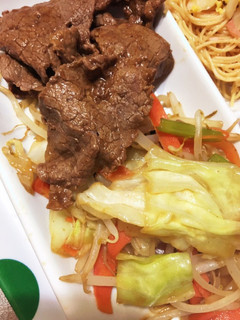 簡単野菜炒めと焼肉-レシピのメイン写真