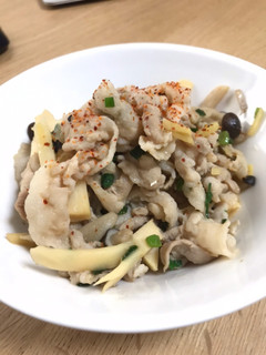 複数レシピのいいとこ取り!豚肉しめじ炒め-レシピのメイン写真