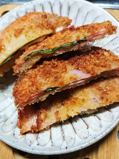 美味!大葉とチーズのハムカツ(^o^)-レシピのメイン写真