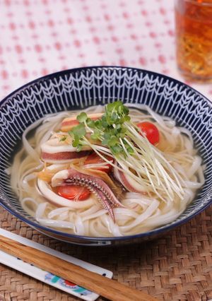 いかとトマトのさっぱりフォー-レシピのメイン写真