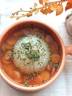 レンジで簡単具沢山まるごと新玉ねぎスープ-レシピのメイン写真