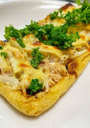 高たんぱく低カロ♪ツナ玉油揚げの和風ピザ-レシピのメイン写真