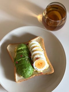 アボカドと茹で卵のトースト-レシピのメイン写真