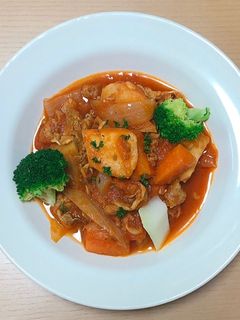 牛肉と新じゃがのトマトソース煮込み-レシピのメイン写真