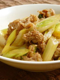 ポン酢で牛肉とセロリの炒め物-レシピのメイン写真