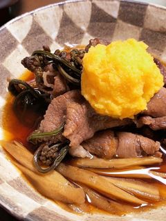 牛肉のワラビ鍋(すき焼き風 みぞれ鍋)-レシピのメイン写真