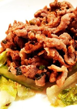 豚こまとねぎ塩麹の炒め物&ロメインレタス-レシピのメイン写真
