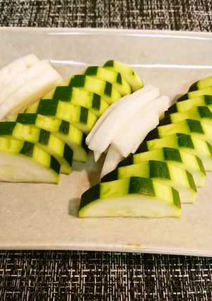 大根皮とズッキーニのぬか漬け-レシピのメイン写真