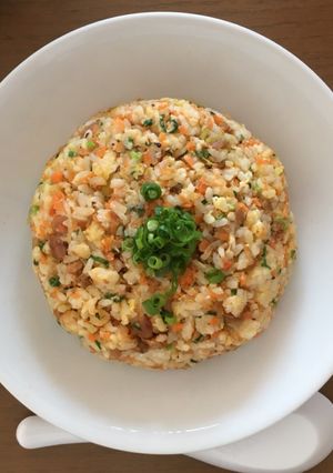 簡単美味しい！鶏そぼろフレークチャーハン-レシピのメイン写真