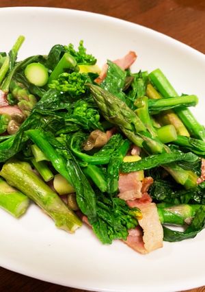 菜花とアスパラのケイパー風味炒め-レシピのメイン写真