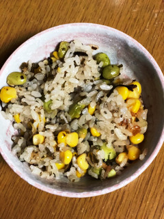 調味料要らず！とうもろこしと枝豆のご飯-レシピのメイン写真
