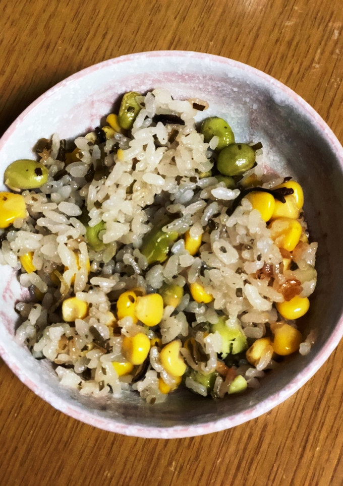 調味料要らず！とうもろこしと枝豆のご飯-レシピのメイン写真
