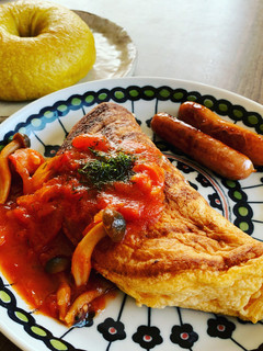 スフレオムレツ トマトソース添え-レシピのメイン写真