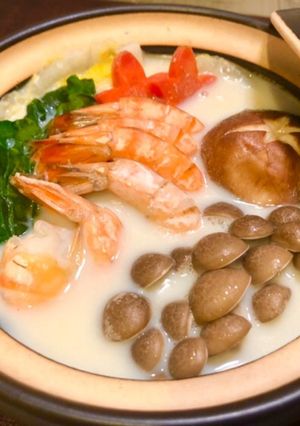 栄養満点♡美人の海老の豆乳お味噌鍋♪-レシピのメイン写真