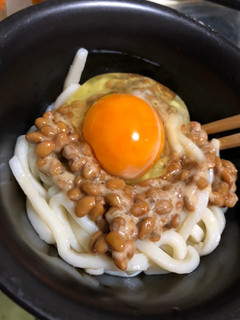 ズボラ飯!!納豆釜玉うどん!!-レシピのメイン写真