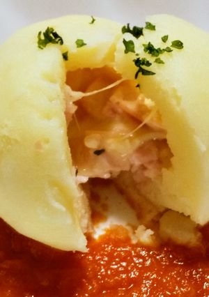 チーズがとろ~り! びっくりポテトボール-レシピのメイン写真