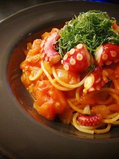 トマト好き必見!タコと大葉のトマトパスタ-レシピのメイン写真