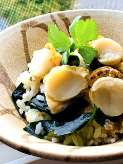ベビー帆立と春ワカメの炊き込みご飯♡-レシピのメイン写真