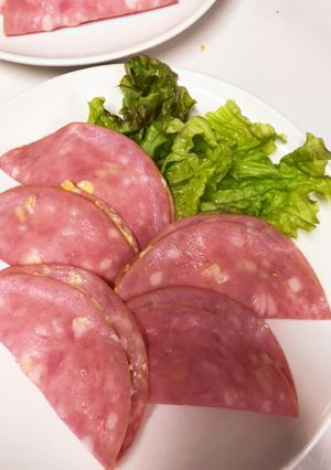 ビアソーセージで餃子風サラダ-レシピのメイン写真