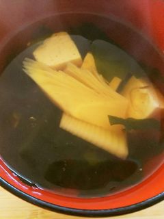 たけのことわかめのお吸い物-レシピのメイン写真