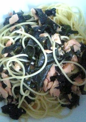鮭とわかめのぽん酢パスタ-レシピのメイン写真