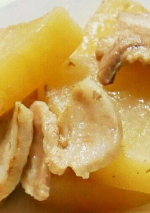 大根と豚バラ肉の煮物-レシピのメイン写真