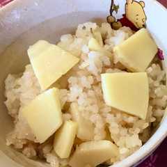 A picture of 追い醤油が旨い♪たけのこごはん.
