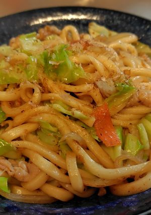 バター醤油の簡単焼きうどん-レシピのメイン写真