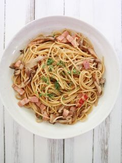 簡単!ランチ♪ベーコンと舞茸の和風パスタ-レシピのメイン写真