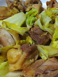 鶏もも肉と春キャベツのにんにく炒め-レシピのメイン写真
