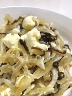 新たまねぎと塩昆布のクリームチーズ和え-レシピのメイン写真