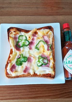 スモークタバスコとケチャのピザトースト-レシピのメイン写真