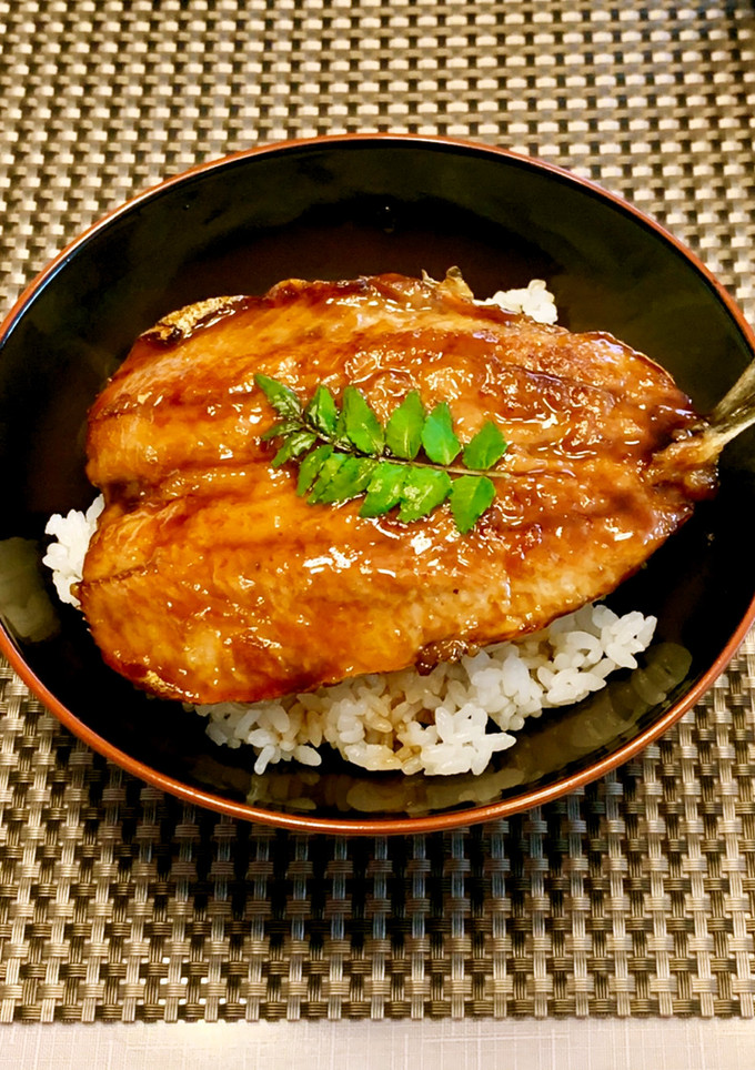 ごはんもりもり☆鰯の蒲焼き丼-レシピのメイン写真