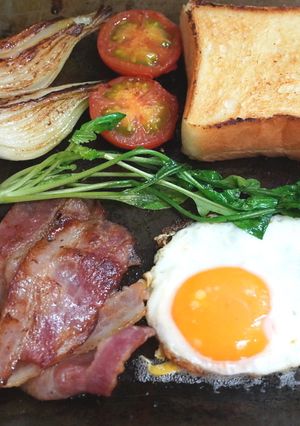 厚板鉄板で楽しむ1ランク上のブランチ-レシピのメイン写真