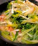 鍋の素なしでも美味しく！ごま油香る鶏鍋♬