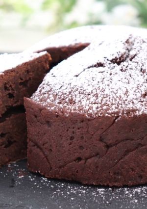 材料4つで簡単チョコレートケーキ-レシピのメイン写真