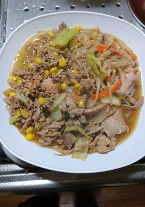 豚肉とひき肉とコーンの野菜炒め-レシピのメイン写真