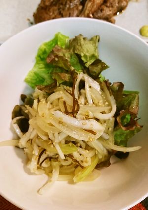 玉ねぎと大根の塩昆布和え-レシピのメイン写真
