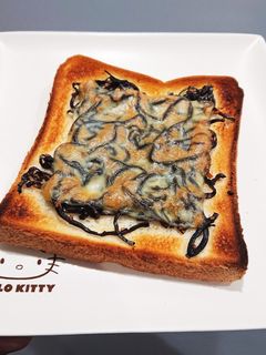 魚焼きグリルで!昆布の佃煮チーズトースト-レシピのメイン写真