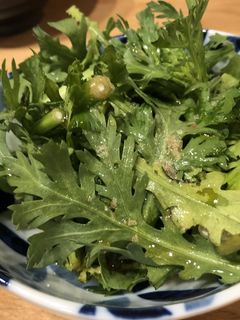 栄養満点!春菊の生サラダ-レシピのメイン写真