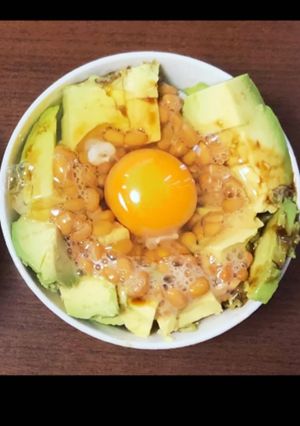 納豆卵アボカド丼-レシピのメイン写真